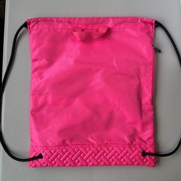 NWT Lug Jumping Jack Drawstring Backpack Magenta Neon Pink - Picture 4 of 12